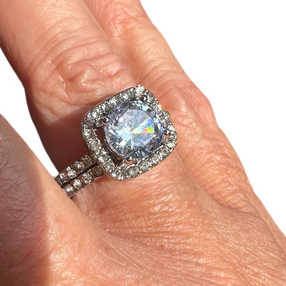 Inlaid Square and Round Zircon Silver 2 Piece Ring Set
